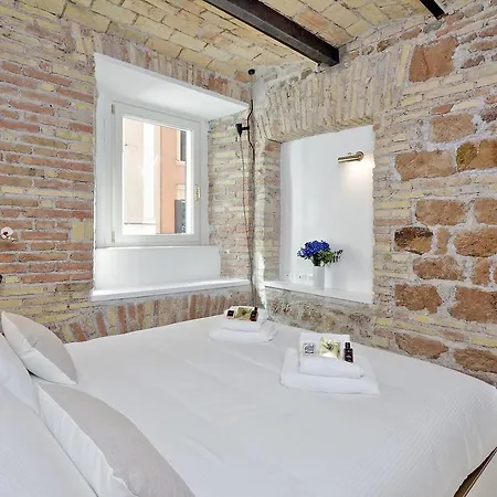 Apartment Ych-laterano Charme Rome